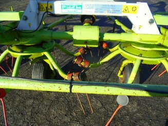 Faneuse Claas Volto 64 - 5