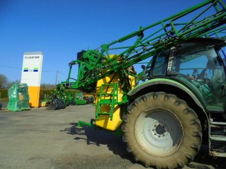 Pulvérisateur porté John Deere 510 - 1