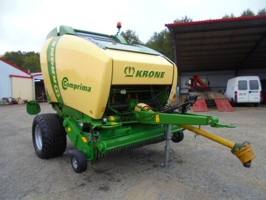 Presse à balles rondes Krone COMPRIMA V150 XC - 1