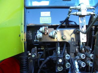 Tracteur agricole Claas ARION 630 C - 10