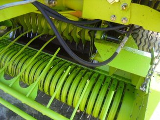 Presse à balles rondes Claas Variant 260 - 7